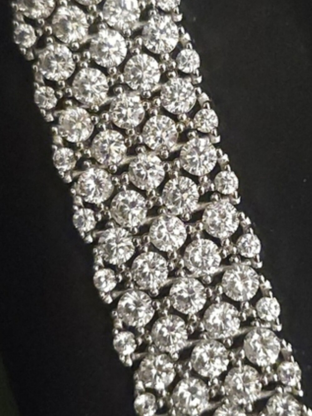 Full Moissanite Diamond Wrist Band (Tennis Bracelet) VVS1/ D Color/ Excellent
